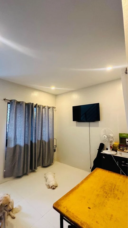 For Assume Semi-Furnished 2 Bedroom townhouse in Talisay — Townhouse in Talisay City, Cebu, Philippines — Photo 3
