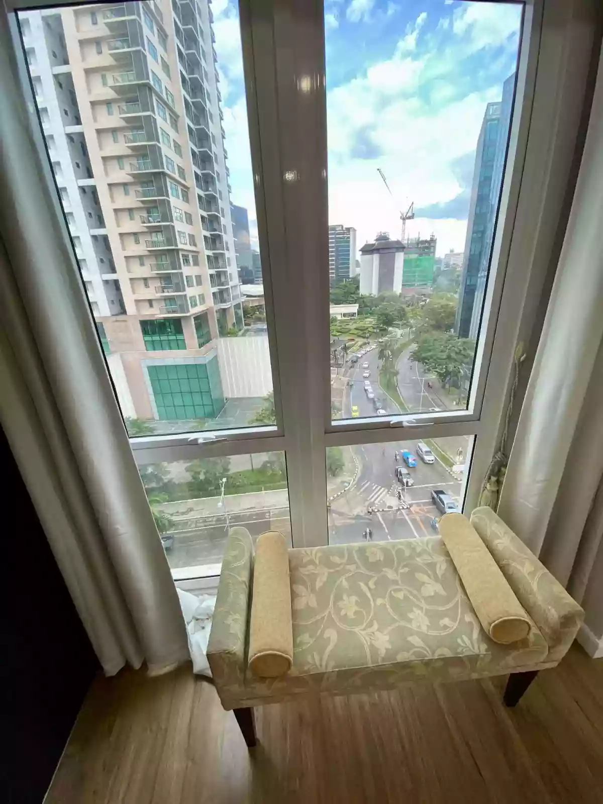 2BR Condo for Rent | Solinea Tower 2 — 2 Bedrooms in Cebu City, Philippines — Photo 5