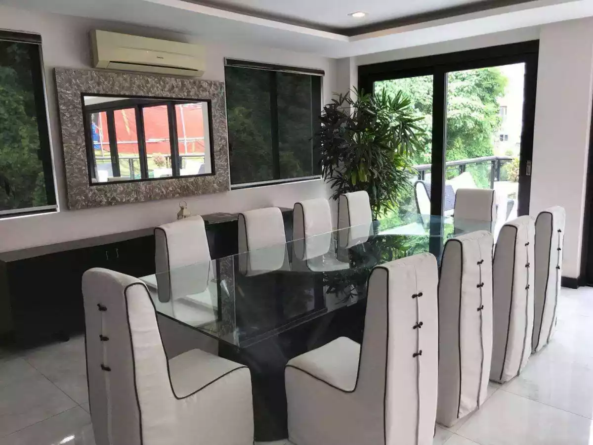 Open photo 34 of 61 — Maria Luisa House for Sale