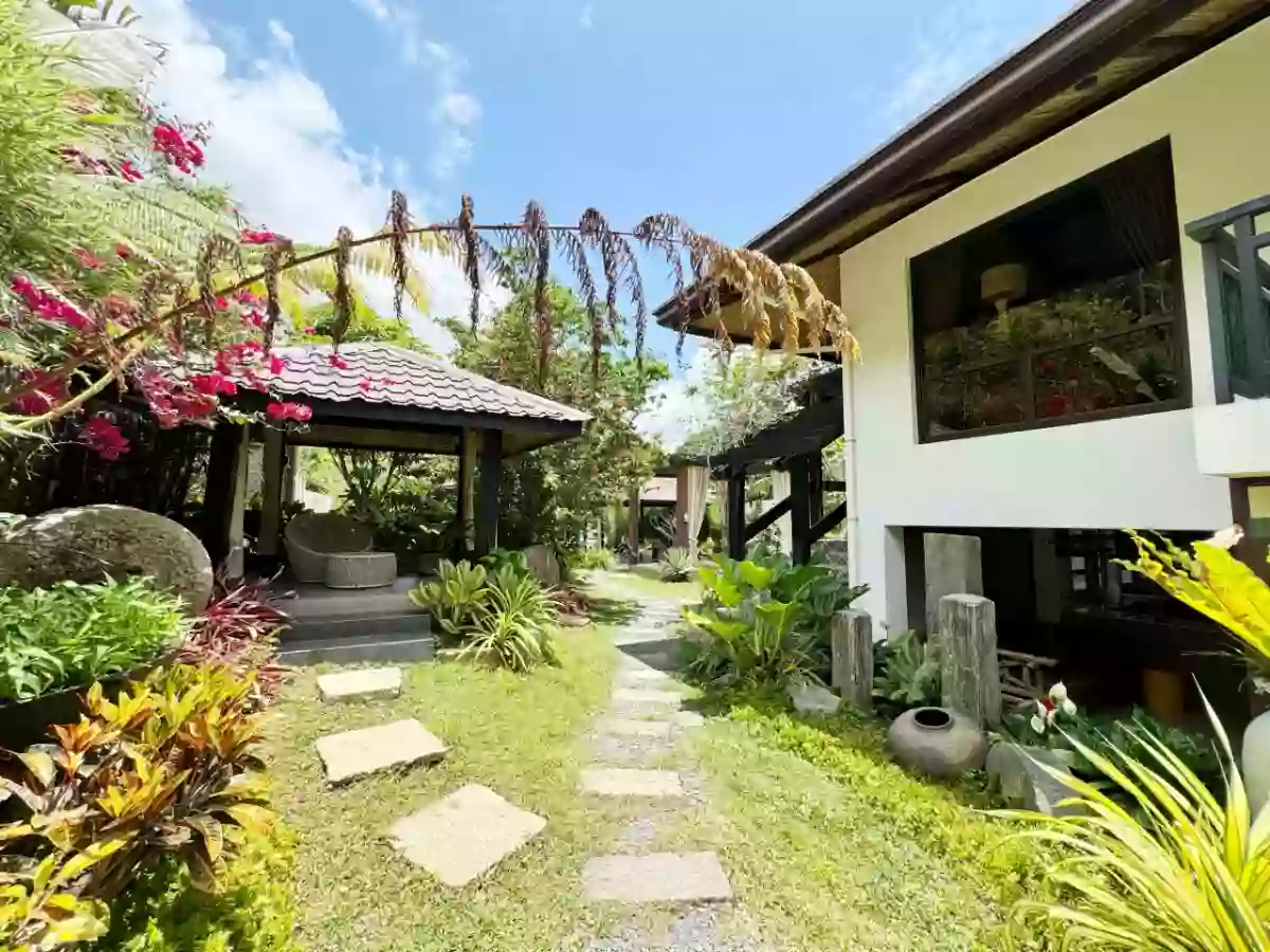 Elegant Modern Industrial Home For Sale in Tagaytay City