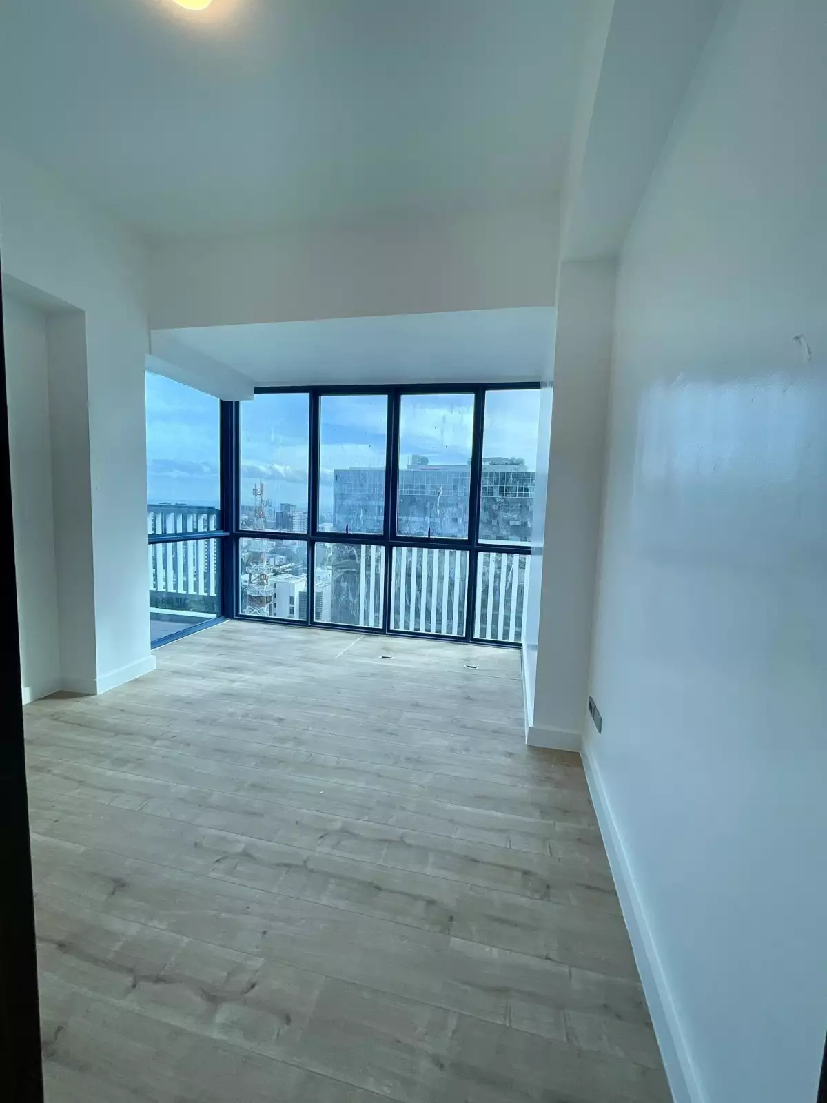 38 Park Avenue - 1BR with parking — 1 Bedroom in Apas, Cebu City, Cebu — Photo 4