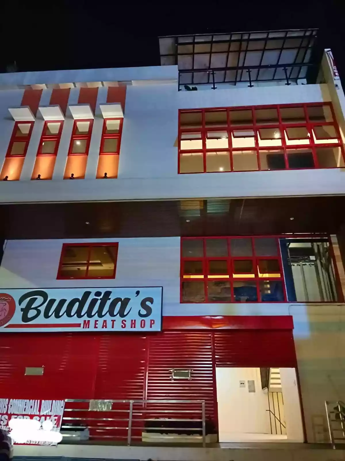 COMMERCIAL/RESIDENTIAL PROPERTY FOR SALE — Building in Quezon City, Metro Manila, Philippines — Photo 5