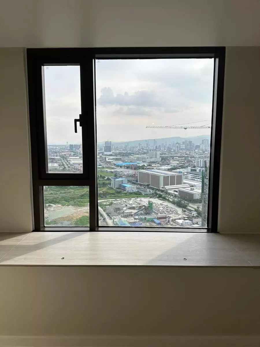 Brand new studio type unit for sale! Mandani Bay, Tower 2
