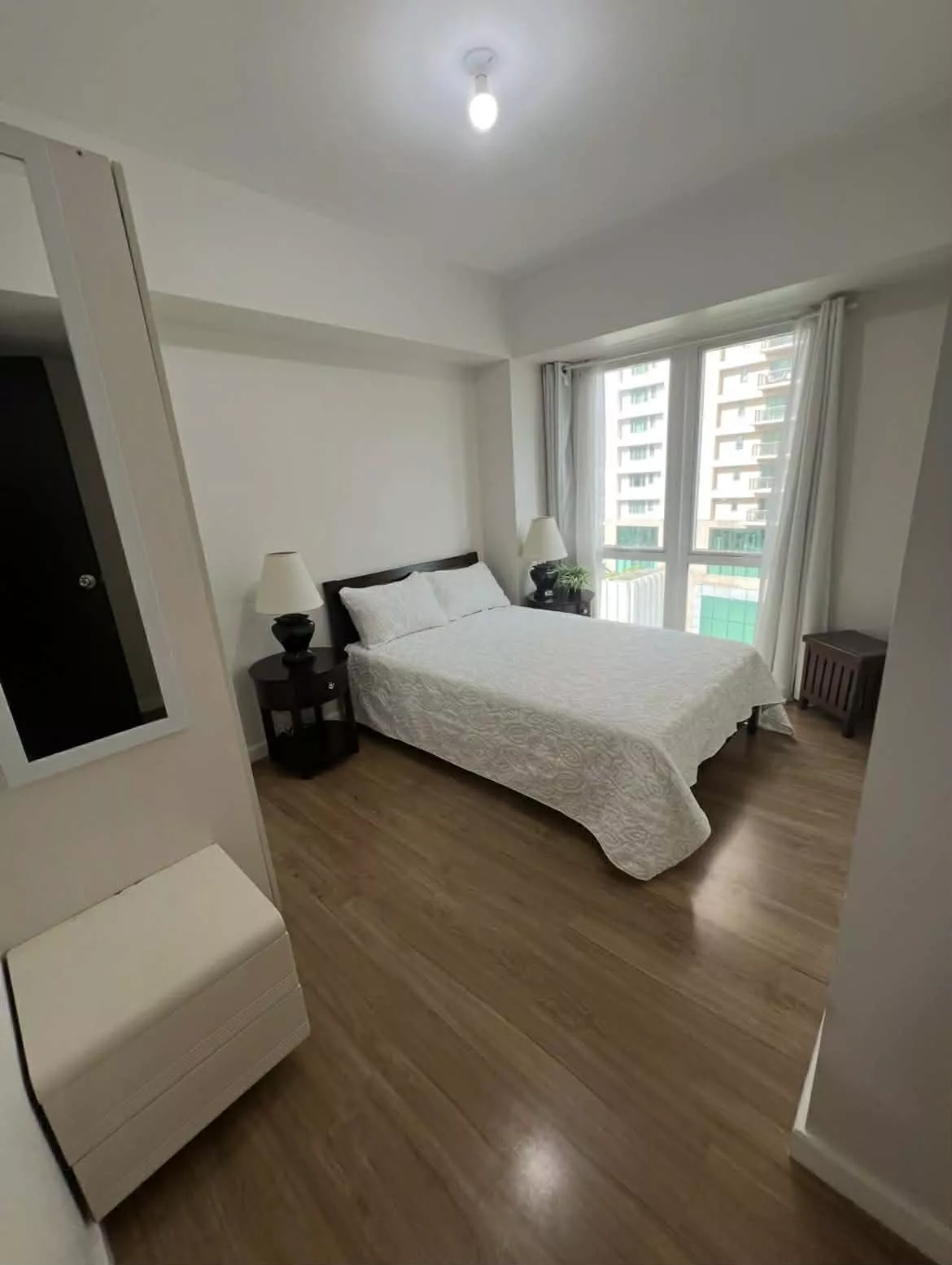 2BR Condo for Rent | Solinea Tower 2 — 2 Bedrooms in Cebu City, Philippines — Photo 4