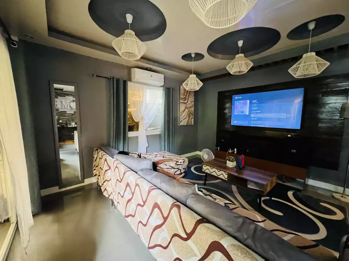 Open photo 16 of 37 — Amazing Furnished House and Lot