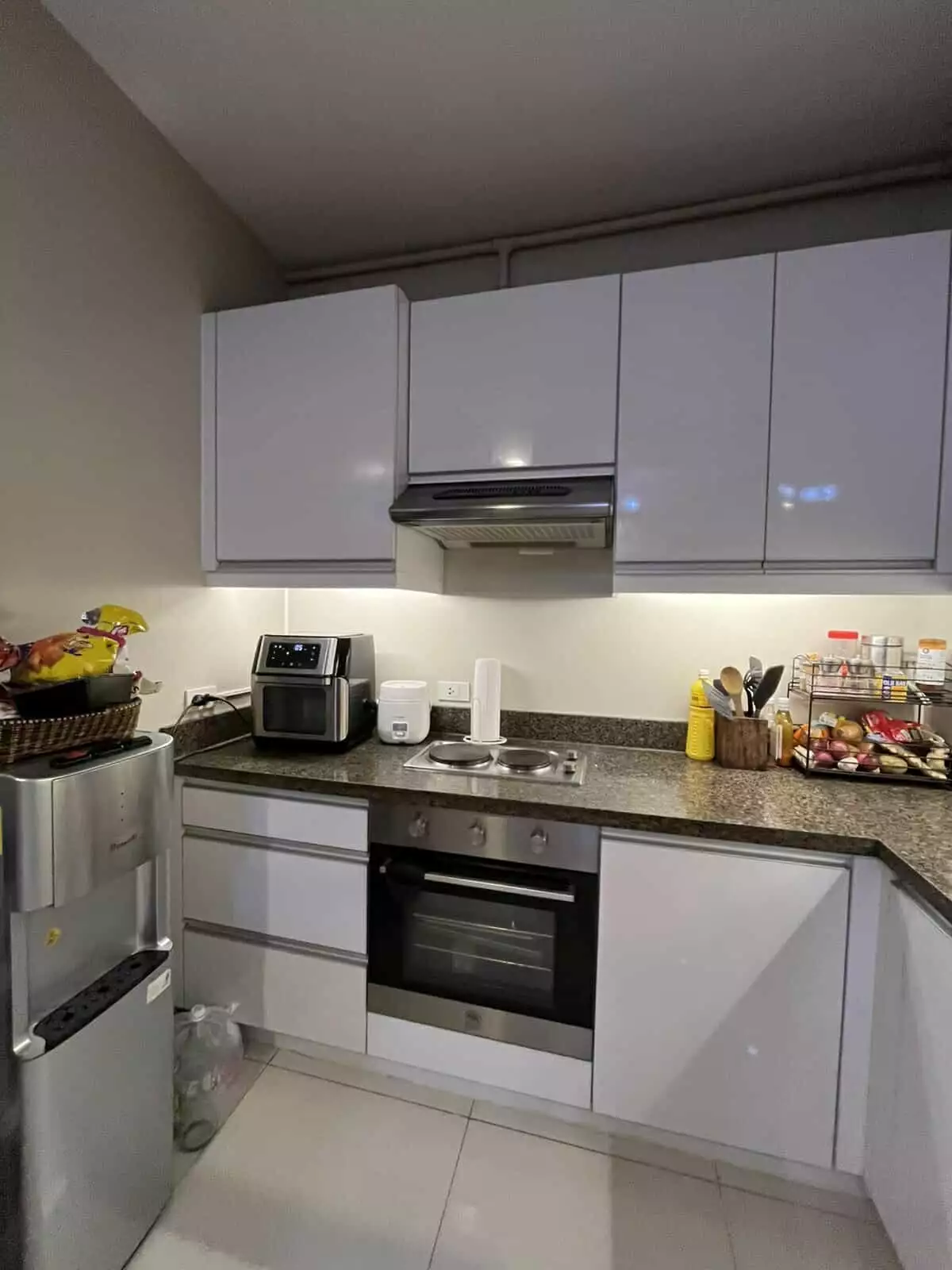 2Bedroom Condo for Rush Sale — 2 Bedrooms in Guadalupe, Cebu City, Guadalupe — Photo 2