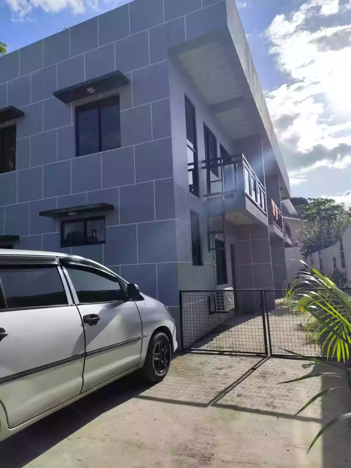 3-Unit -Newly-Built- Apartment for Sacrifice Sale — Apartment in Dumaguete, Negros Oriental, Philippines — Photo 4