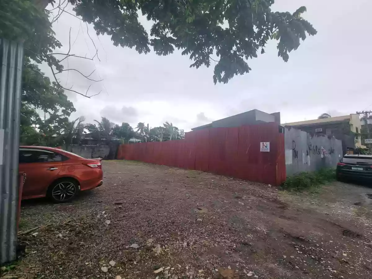 COMMERCIAL/RESIDENTIAL LOT — Commercial Lot in Bacolod, Negros Occidental, Philippines — Photo 3