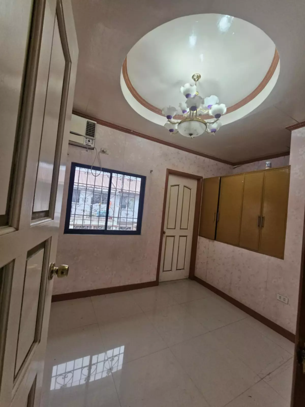 HOUSE AND LOT FOR SALE — House and Lot in Lapu-Lapu City, Cebu, Philippines — Photo 5