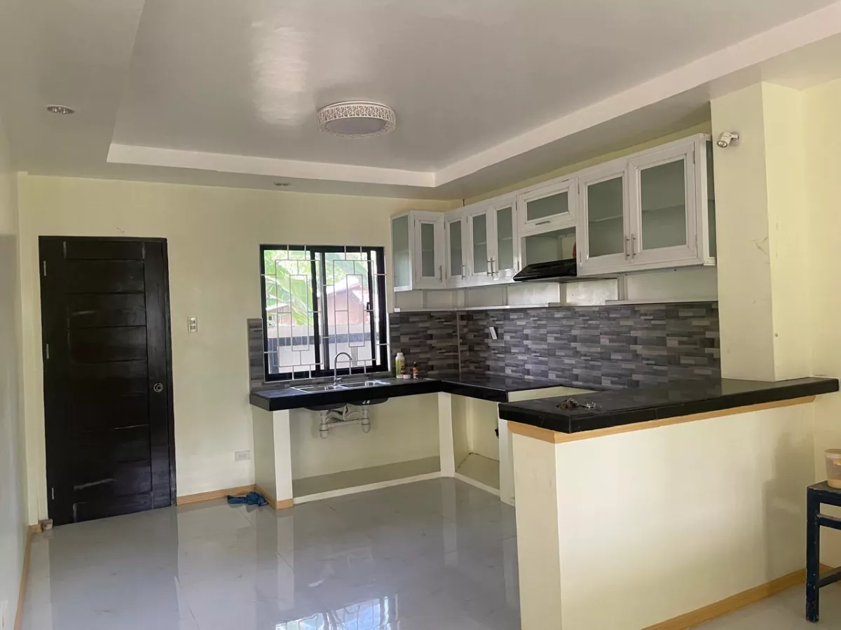 SINGLE DETACHED BUNGALOW HOUSE AND LOT FOR SALE IN LEYTE — House and Lot in Palompon, Leyte, Philippines — Photo 4