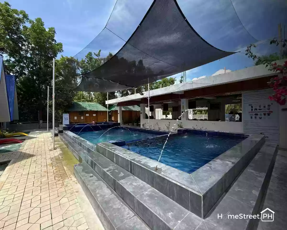 RESORT FOR SALE IN OSLOB — Beach House / Resort in Cebu, Philippines — Photo 2