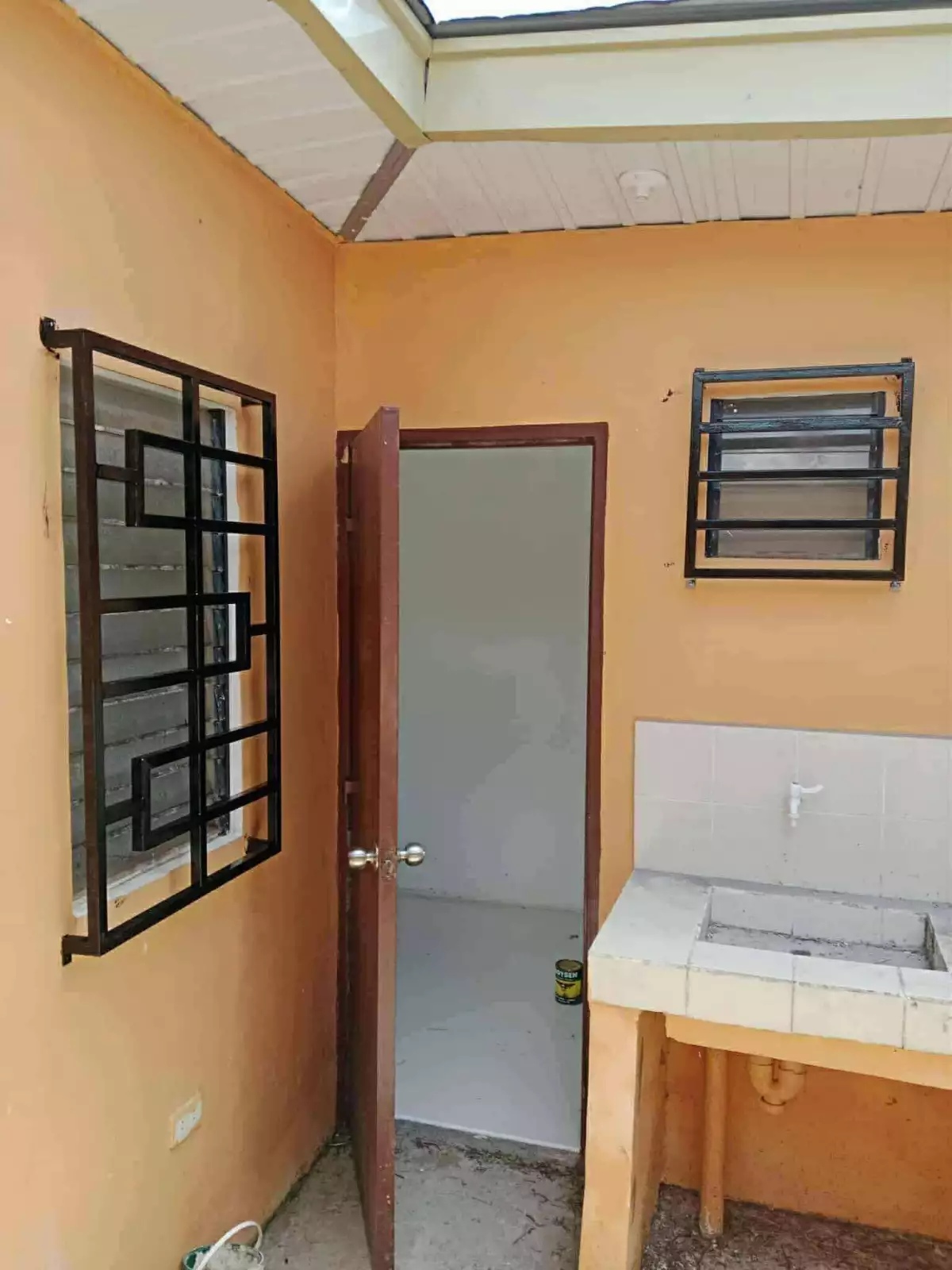 Finish Rowhouse for Rent in Pili, Cam. Sur — House and Lot in Pili, Camarines Sur, Philippines — Photo 2