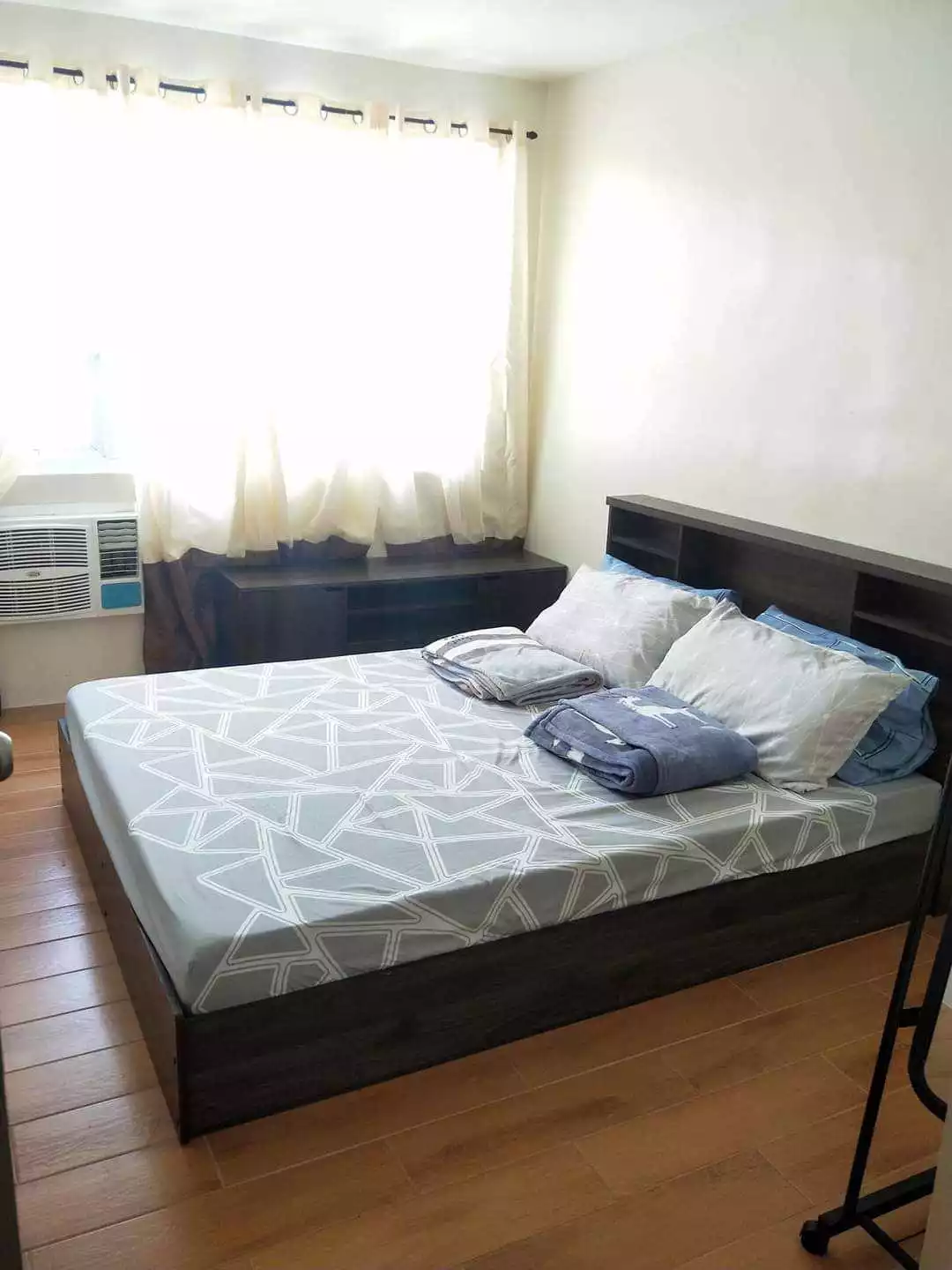 RUSH 2 BEDROOM CONDO UNIT AT SEAWIND — 2 Bedrooms in Davao del Sur, Philippines — Photo 3