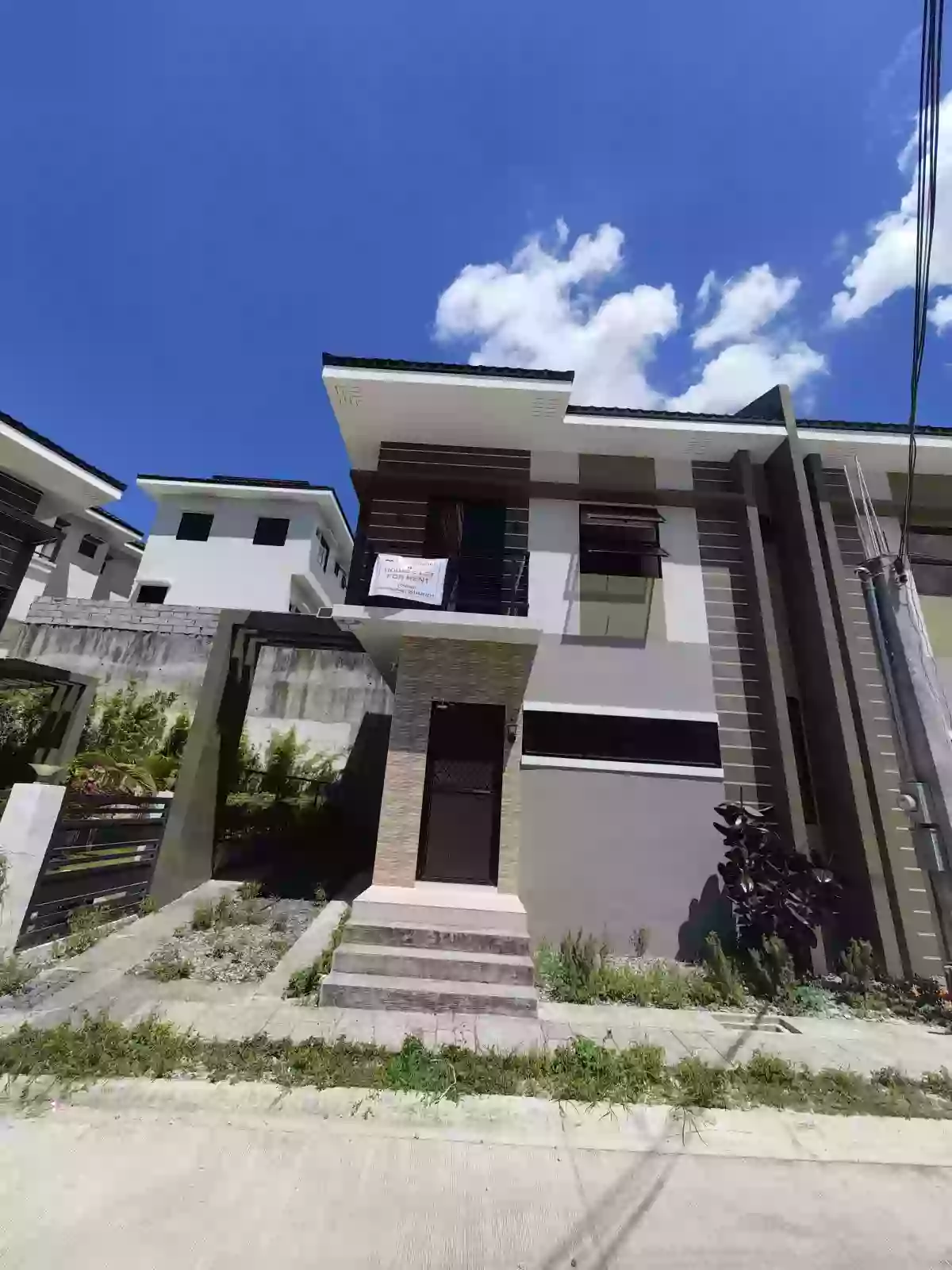 DUPLEX HOUSE & LOT SEMI FURNISH IN MINGLANILLA HIGHLANDS — House and Lot in Minglanilla, Cebu, Philippines — Photo 2