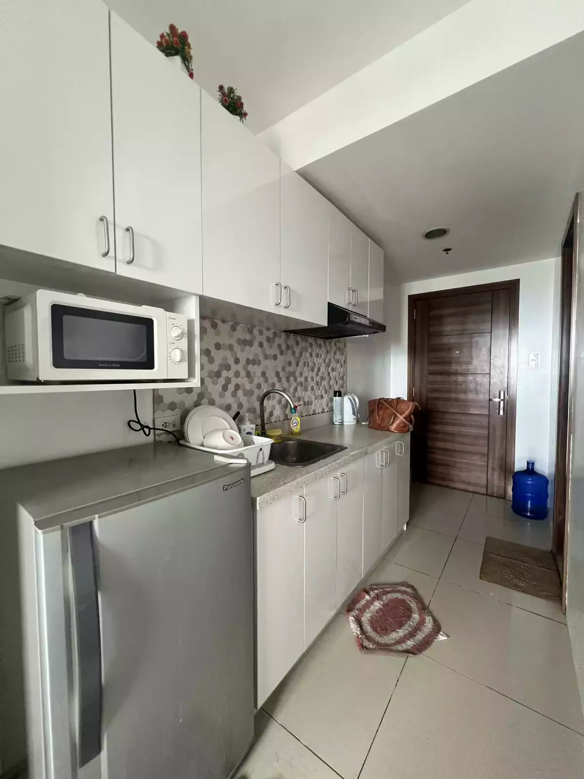 Studio at Horizon 101 for Lease at 20k — Studio in Cogon Ramos, Cebu City, Cebu — Photo 2