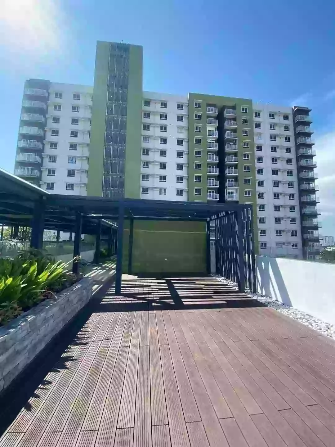 • Mesatierra Garden Residences - Your own personal paradise located at the heart of the city. — Studio in Ignacio Villamor Street, Bajada, Davao City — Photo 4
