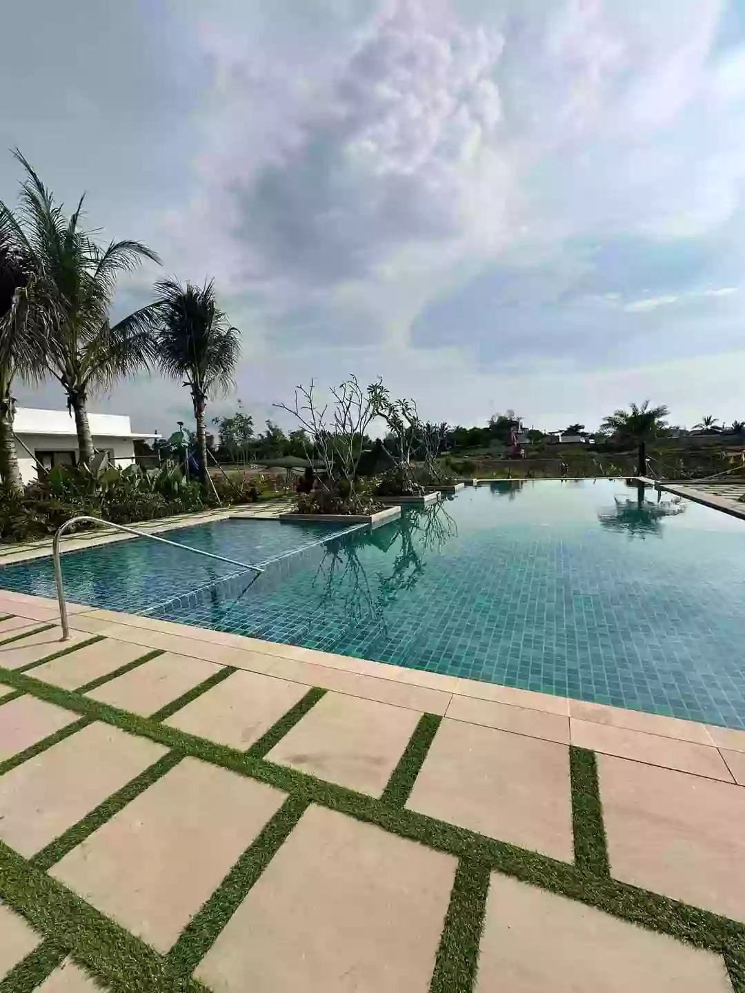 Re-Sale Nara Residences 1-Bedroom with Parking Lot 11M only — 1 Bedroom in Mandalagan, Bacolod City, Negros Occidental — Photo 5