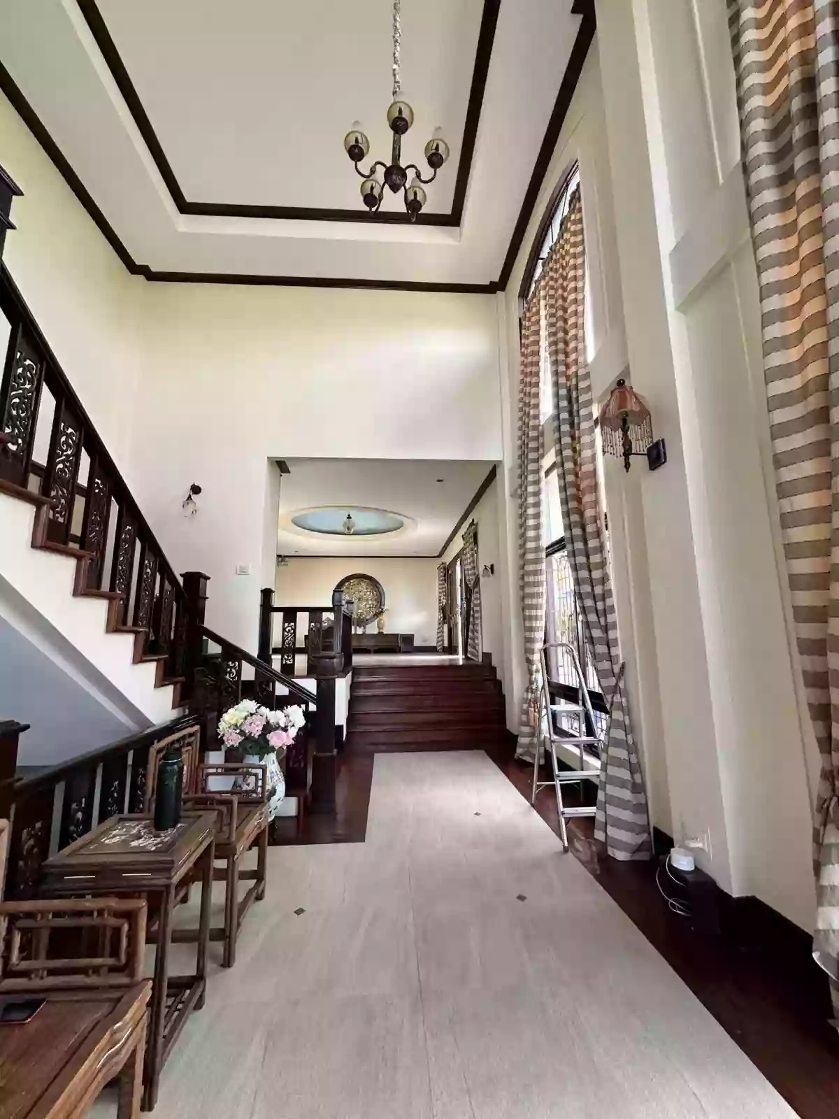 6 BEDROOM MANSION WITH A MILLION DOLLAR VIEW IN VISTA GRANDE — House and Lot in Rio de Janeiro Street, Talisay, Cebu — Photo 5