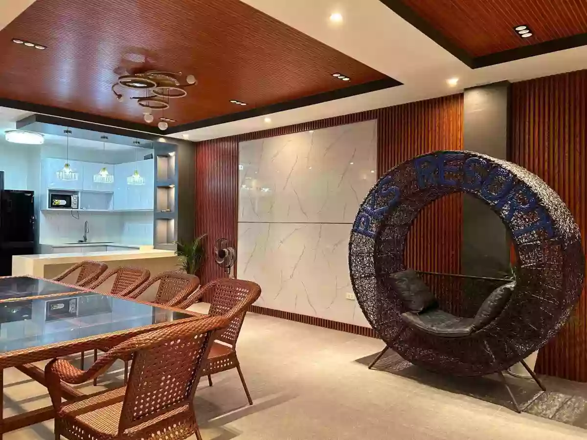BRANDNEW 4-STOREY LUXURIOUS PRIVATE RESORT WITH BASEMENT + 2-STOREY EVENTS PLACE FOR SALE — Building in Laguna, Philippines — Photo 6