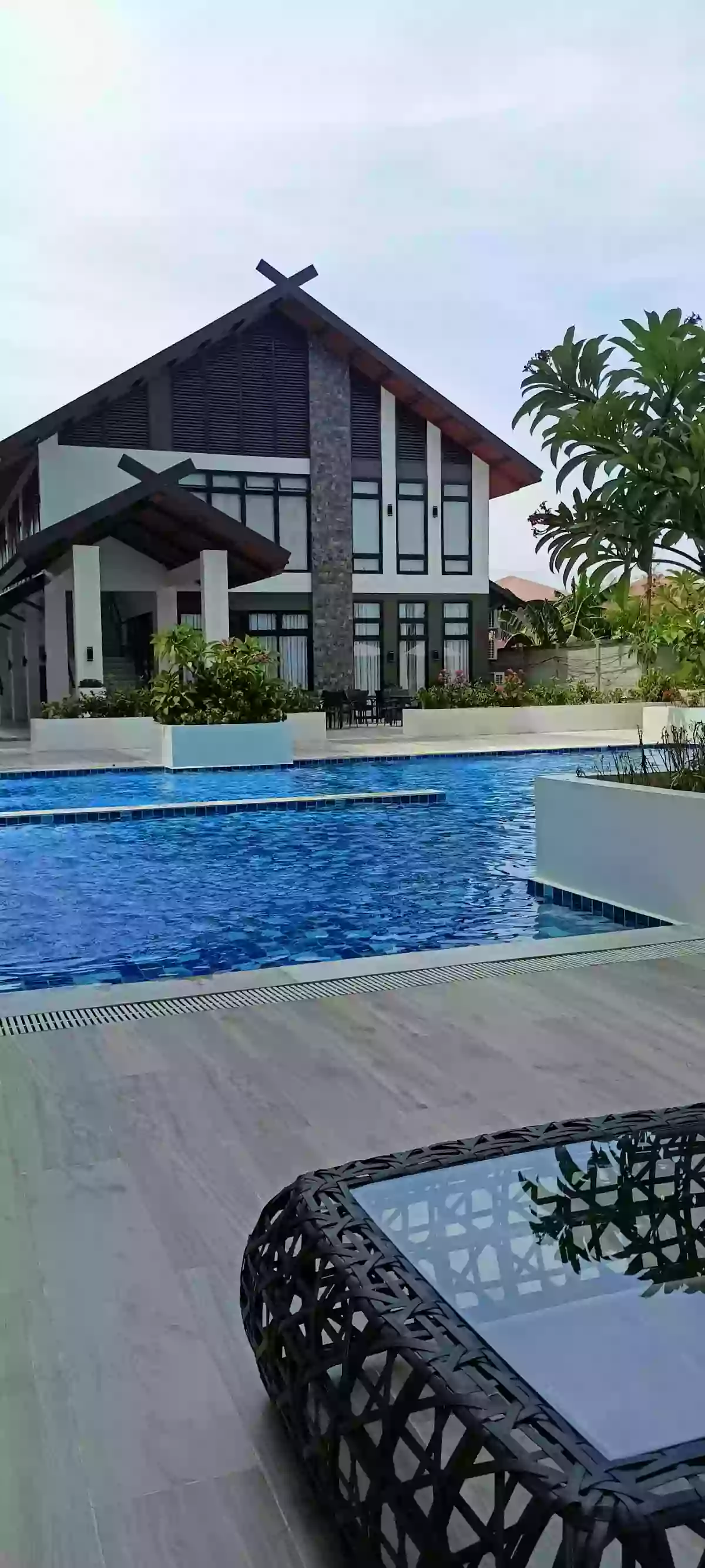 Open photo 11 of 16 — 2Bedroom Finished Unit Rush For Assume  Ocean Crest Mactan