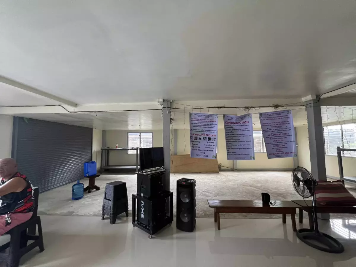 Boarding House for Sale with Commercial space — Boarding House in Mainit, Surigao del Norte, Philippines — Photo 2