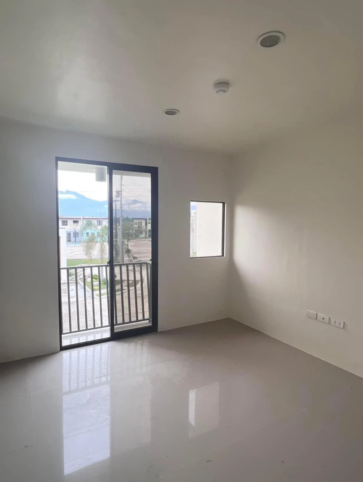 TWO-BEDROOM BRAND NEW HOUSE AND LOT FOR SALE — Townhouse in Sibulan, Negros Oriental, Philippines — Photo 2