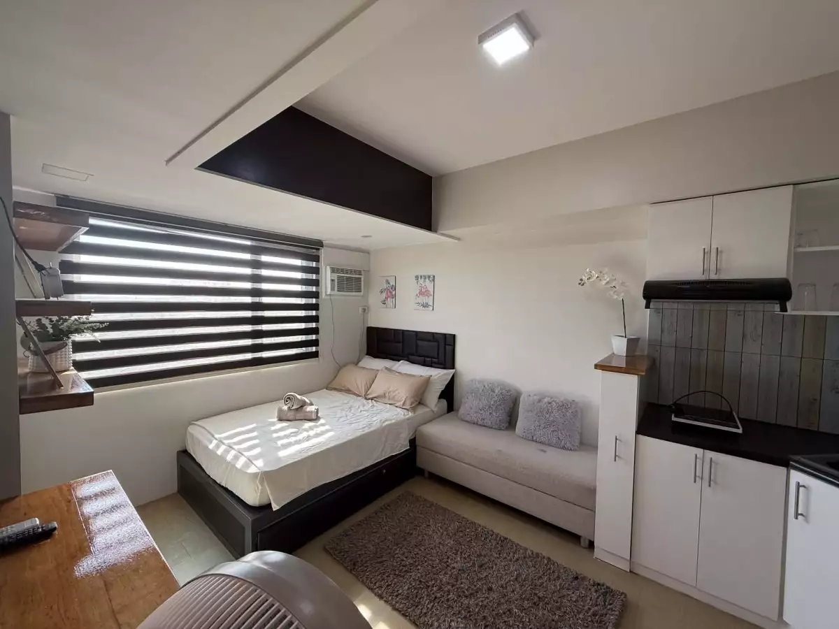 Cozy Studio at Avida Towers — Studio in Iloilo City, Western Visayas, Philippines — Photo 3