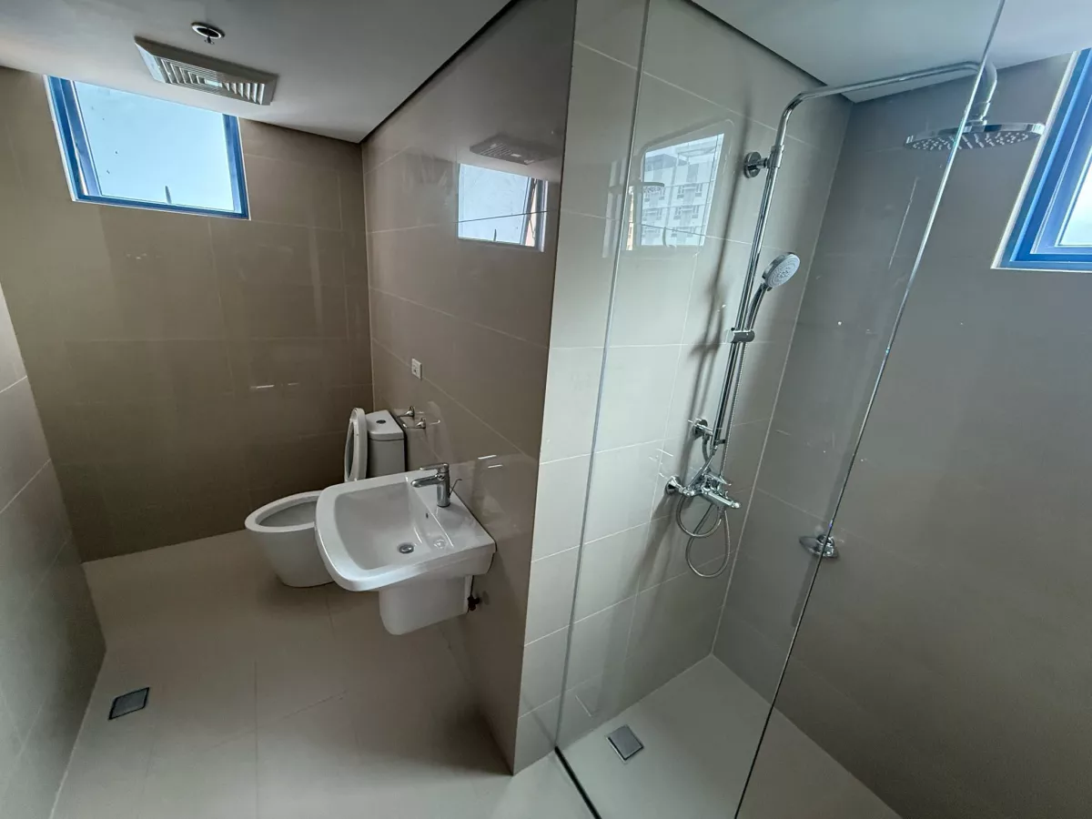 Open photo 16 of 17 — 1 bedrom condo for Sale in 38 Park