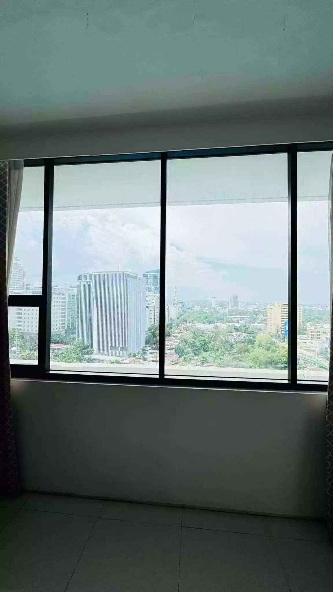HOME OFFICE FOR SALE — Studio in Waterfront Drive, Cebu City, Central Visayas — Photo 4