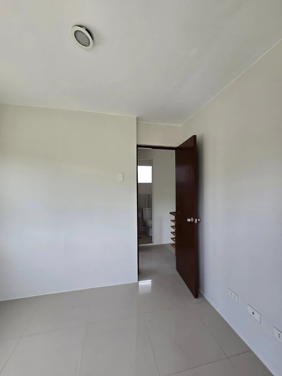 Casa Mira Naga Townhouse for Sale — Townhouse in Naga, Cebu, Philippines — Photo 3