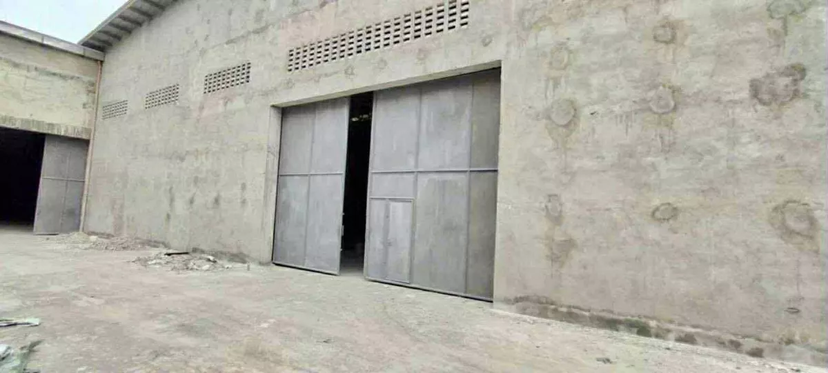 690.90 Sqm. Warehouse With 3 Storey Building FOR RENT In Mandaue City — Warehouse in Cebu, Philippines — Photo 2