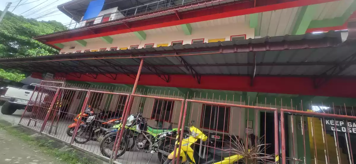 Income Generating Apartment with 25 rooms neat Acsat and FU for Sale — Apartment in Dumaguete City, Negros Oriental, Philippines — Photo 2