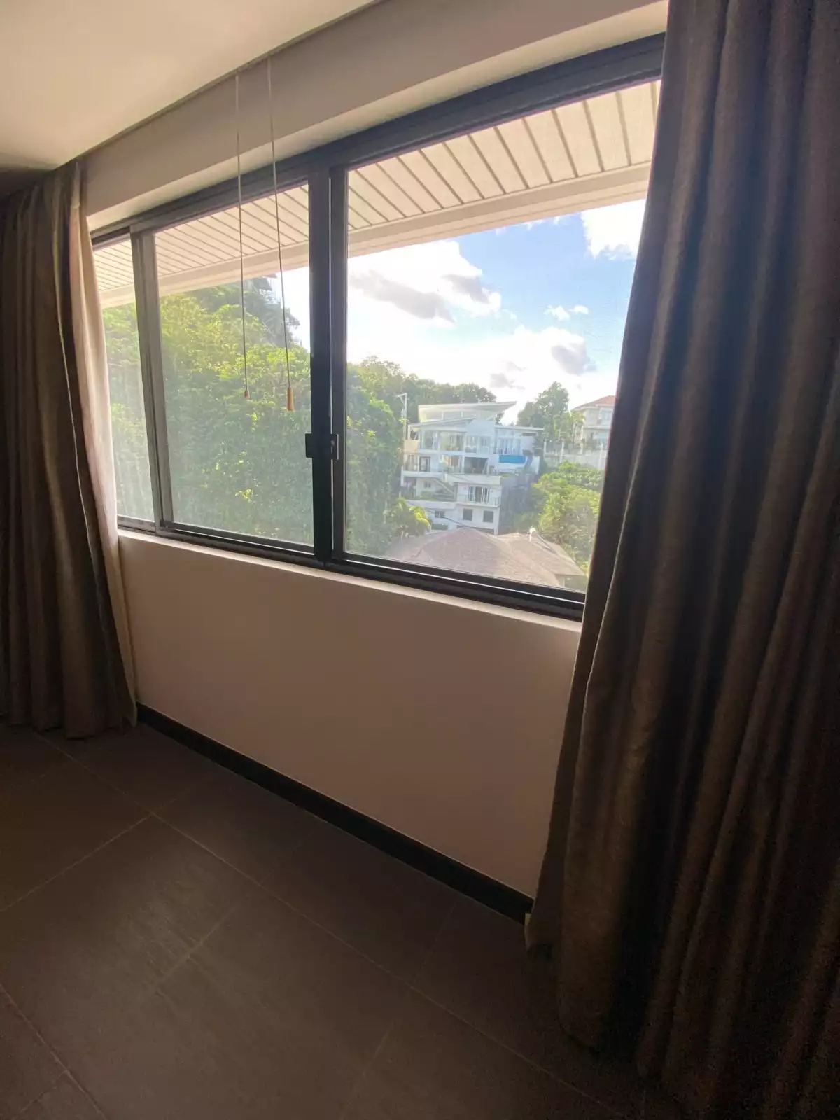 Open photo 18 of 61 — Maria Luisa House for Sale