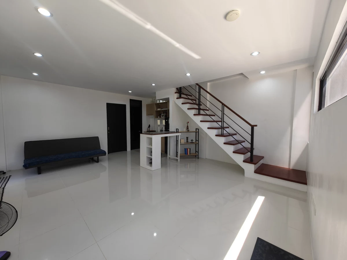 DUPLEX HOUSE & LOT SEMI FURNISH IN MINGLANILLA HIGHLANDS — House and Lot in Minglanilla, Cebu, Philippines — Photo 3