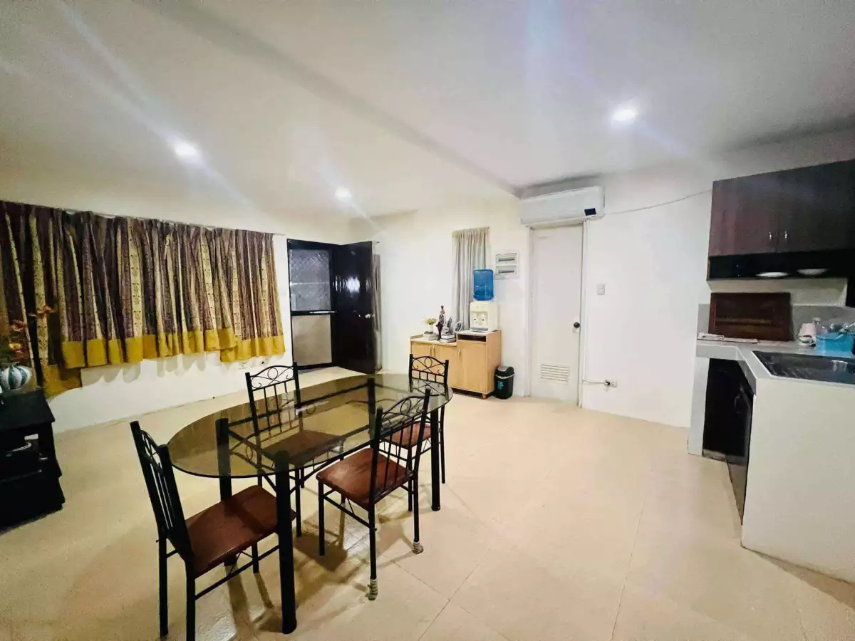 HOUSE AND LOT IN LAPU - LAPU — House and Lot in Philippines — Photo 3