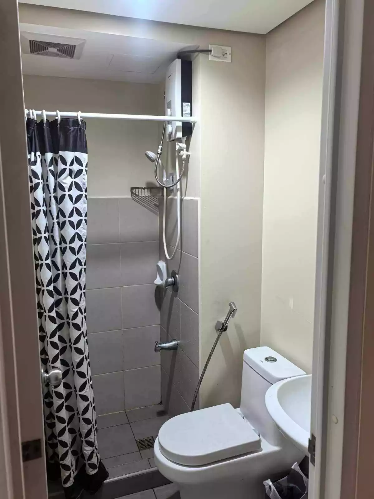 FOR SALE: STUDIO AT AVIDA RIALA TOWER 1 — Studio in Lahug, Cebu City, Cebu — Photo 5