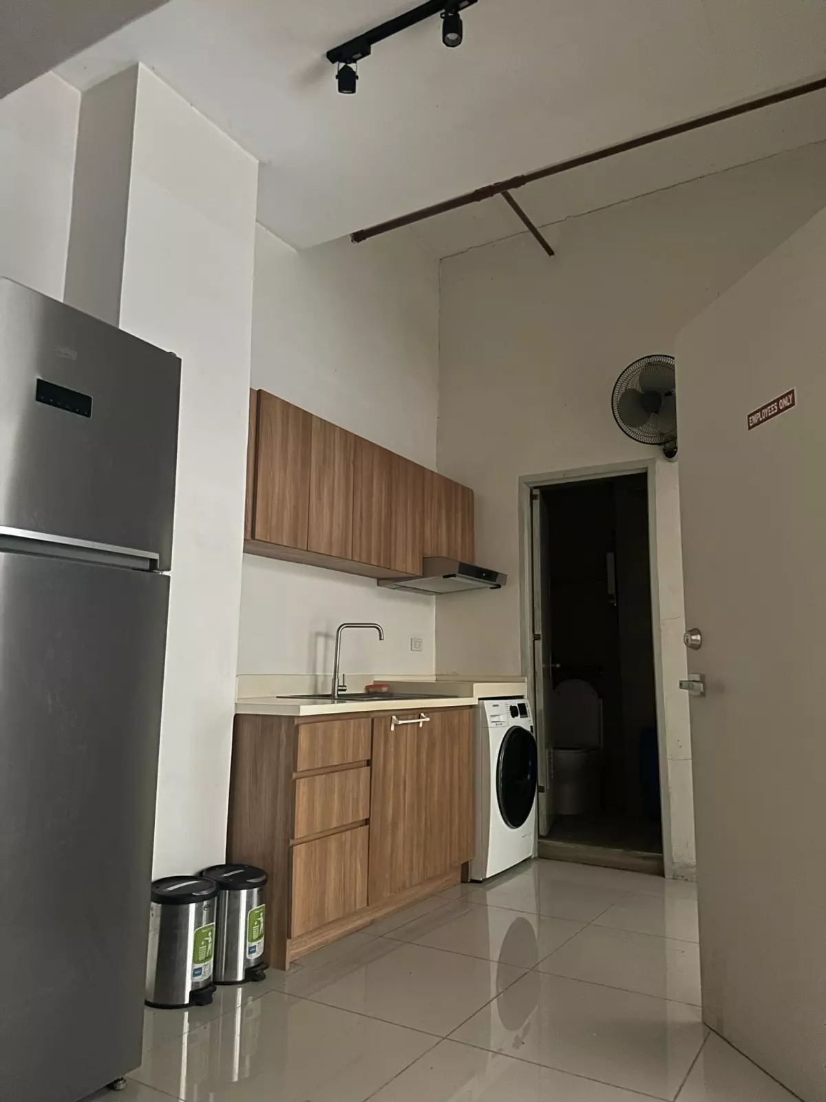 148 Residences Ground Floor Commercial Unit — Office in Cebu City, Cebu, Philippines — Photo 4
