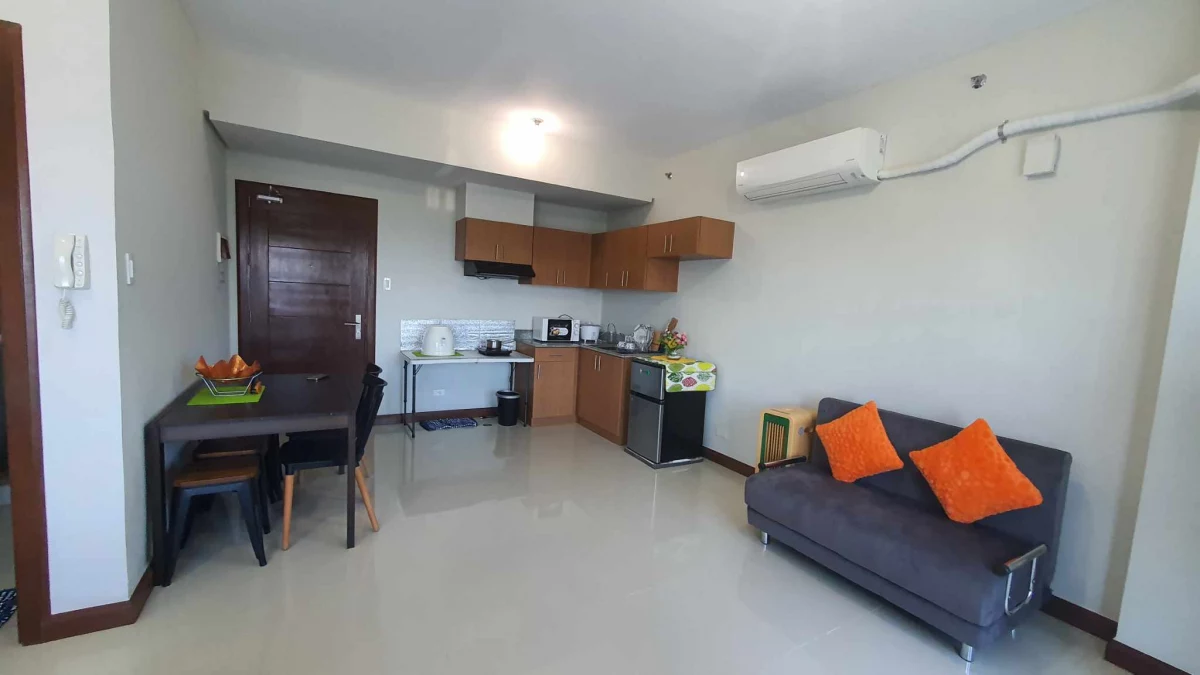 Amisa Studio with balcony — Studio in Punta Engaño Road, Lapu-Lapu City, Cebu — Photo 7