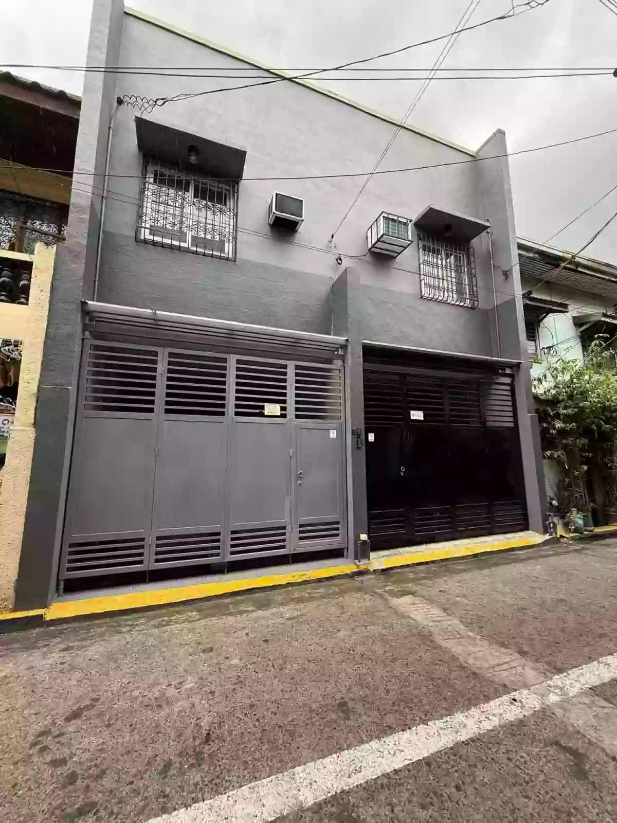 WELL MAINTANIED PRE OWNED TWO STOREY TOWNHOUSE FOR SALE LOWEST PRICE IN SAMPALOC MANILA!