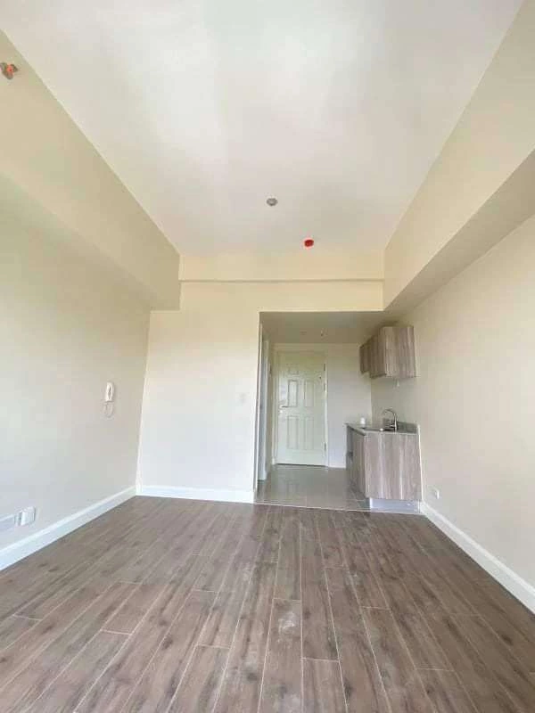 SACRIFICE SALE STUDIO UNIT IN GRAND RESIDENCES NORTH TOWER A WITH GOLF COURSE VIEW — Studio in Gov. M. Cuenco Avenue, Cebu City, Cebu — Photo 5