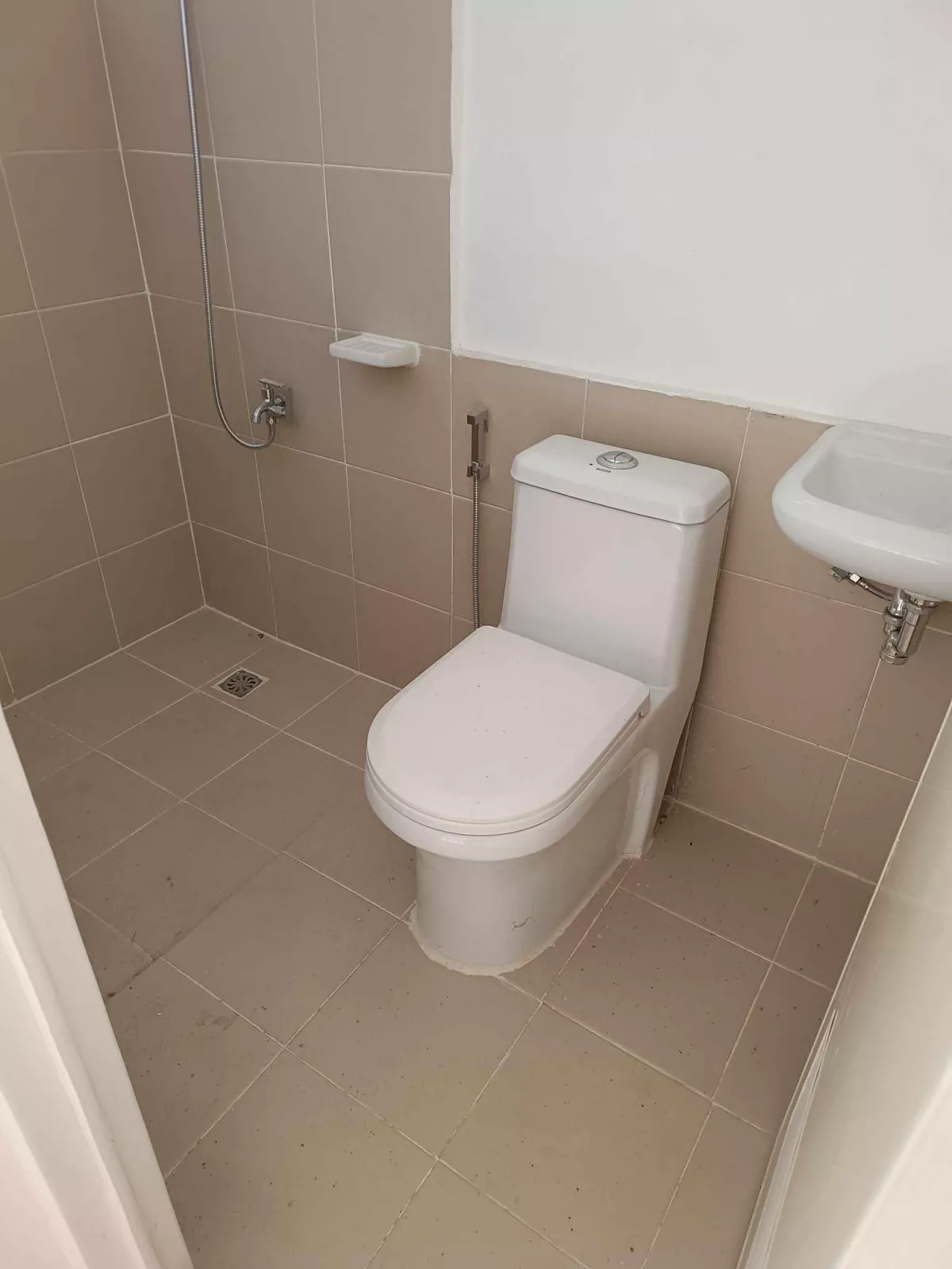 FOR ASSUME HOUSE AND LOT IN CAMELLA DAVAO !! — House and Lot in Buhangin, Davao City, Davao del Sur — Photo 4