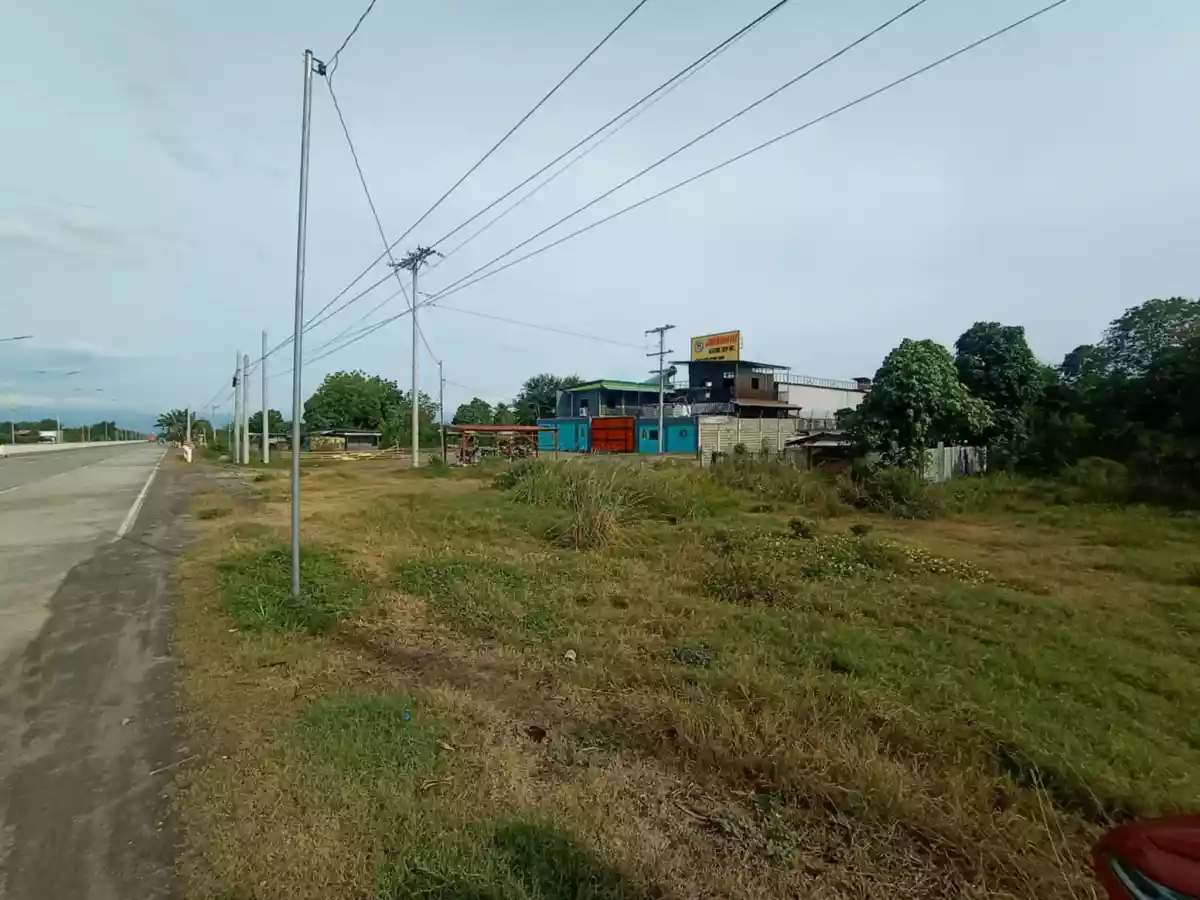 Commercial lot for sale in General Santos City — Commercial Lot in General Santos City Circumferential Road, General Santos City, South Cotabato — Photo 5