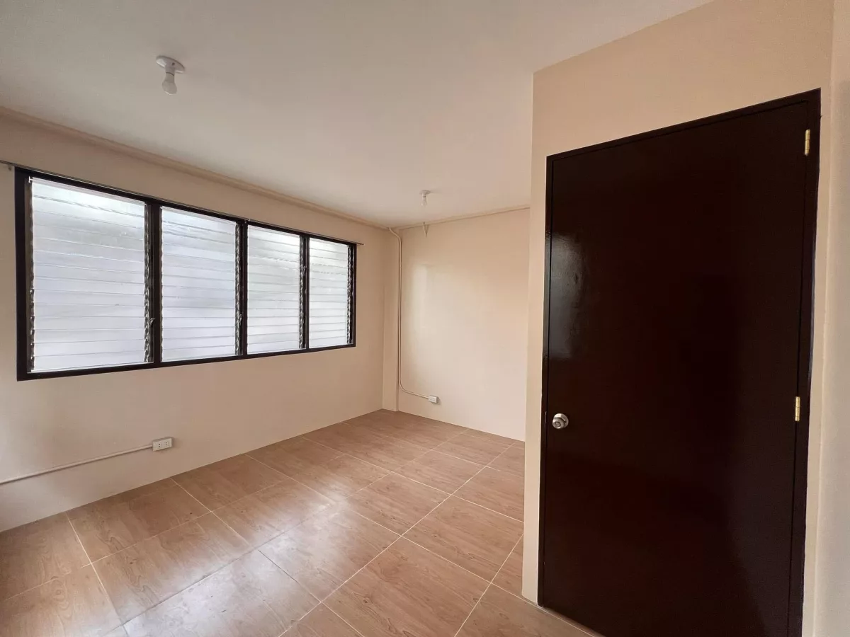 For Rent (2-Bedroom Rosello Rd. Apartments) — Apartment in Cebu City, Cebu, Philippines — Photo 5