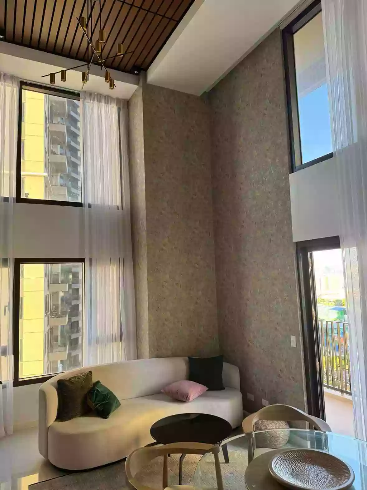 Mandani Bay Suites 2 Bedroom with Parking — 2 Bedrooms in F.E. Zuellig Avenue, Mandaue City, Philippines — Photo 4