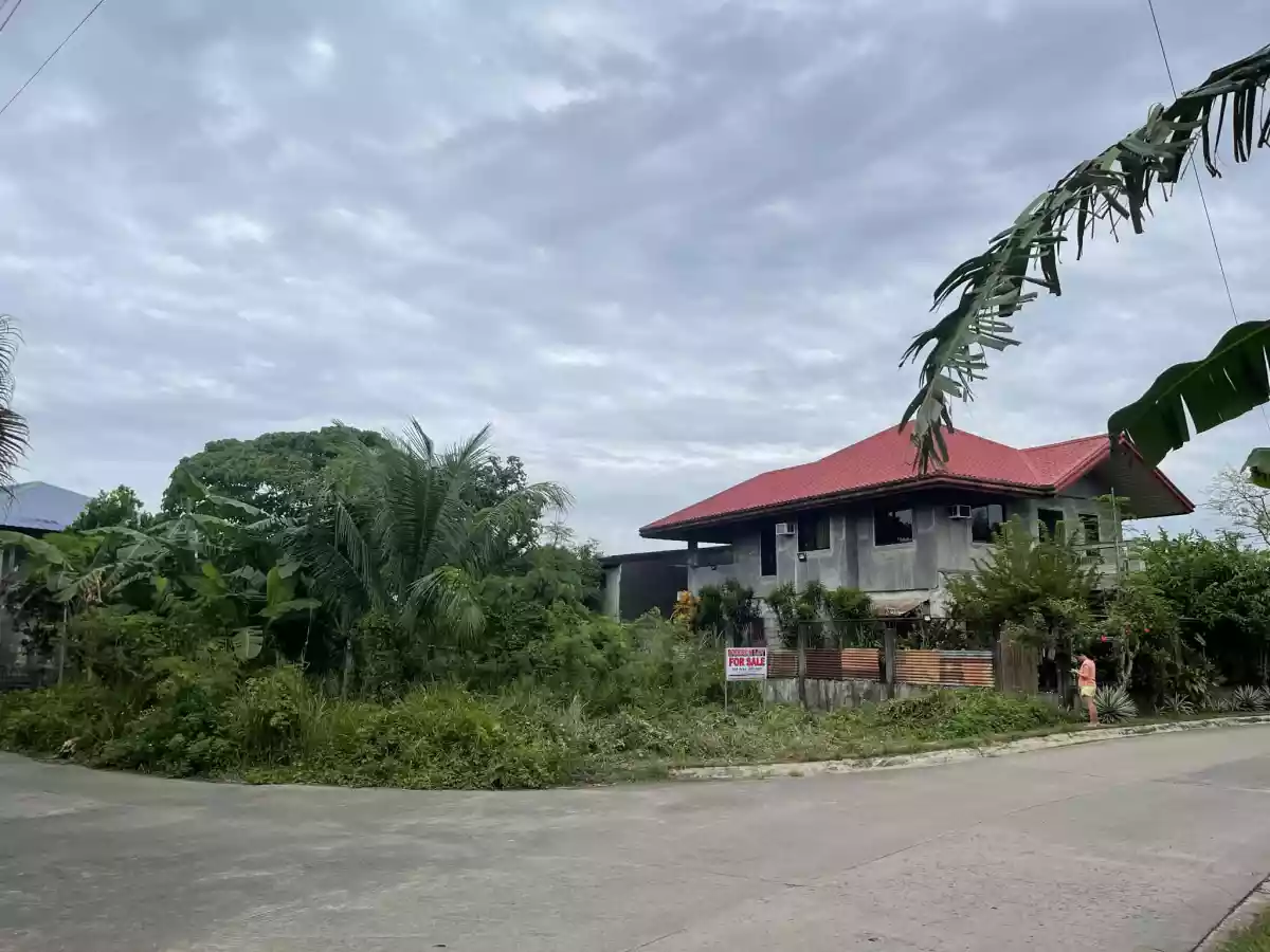 LOT FOR SALE AT LUCASAN!! — Residential Lot in Buri Road, Bacolod, Negros Occidental — Photo 2