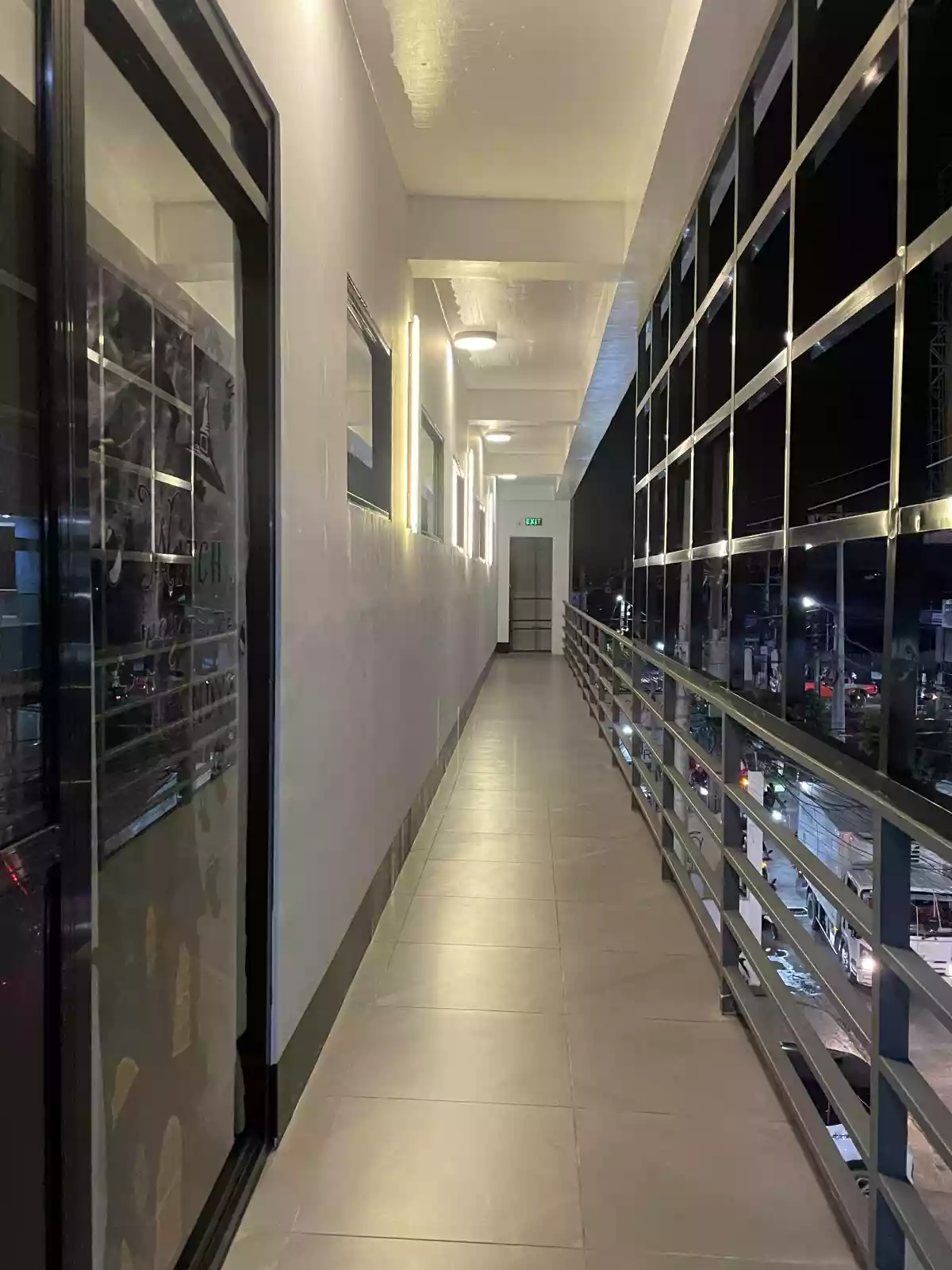 Commercial building for Sale — Building in Mactan, Lapu-Lapu, Cebu — Photo 3