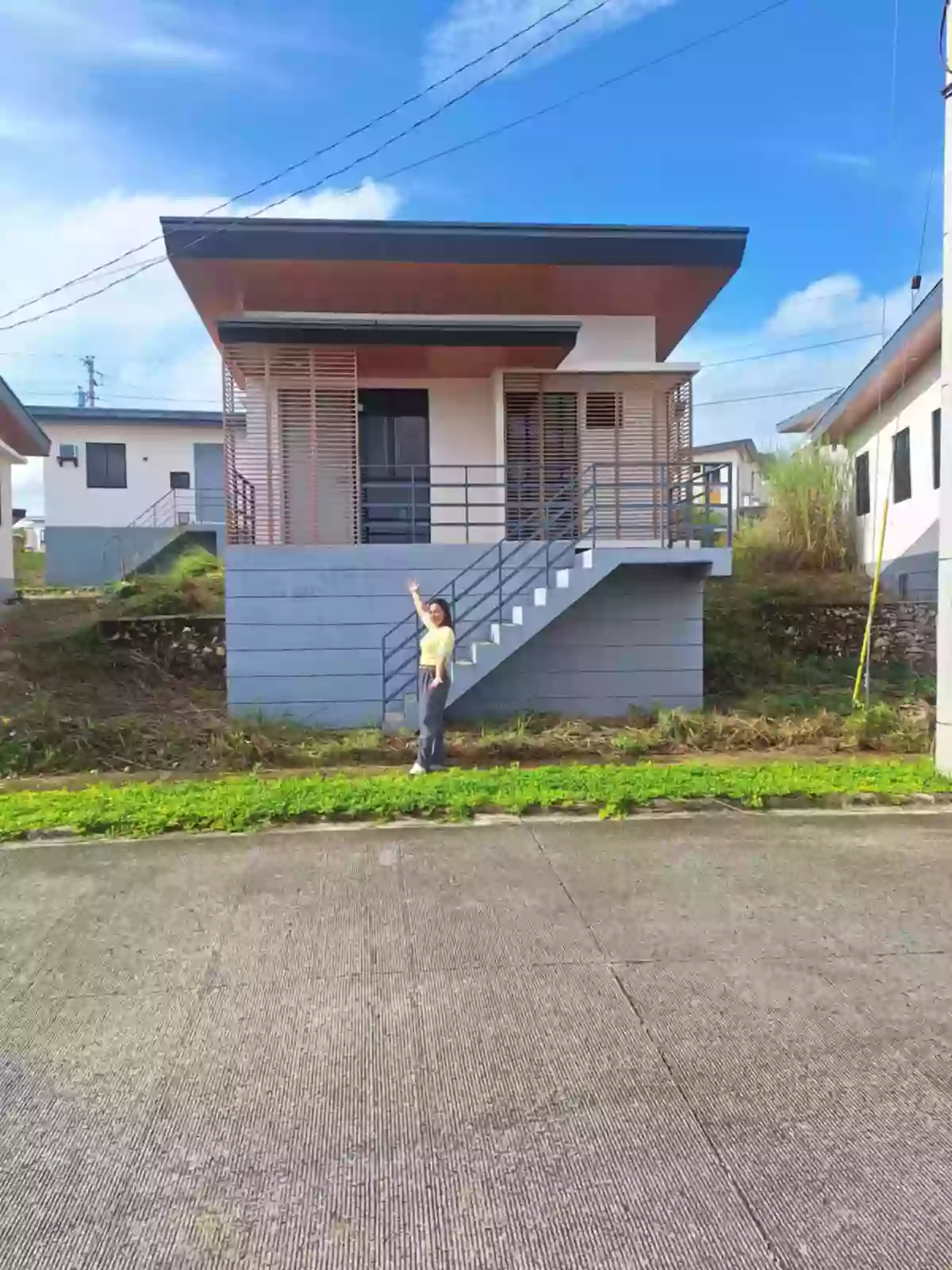 HOUSE AND LOT FOR SALE