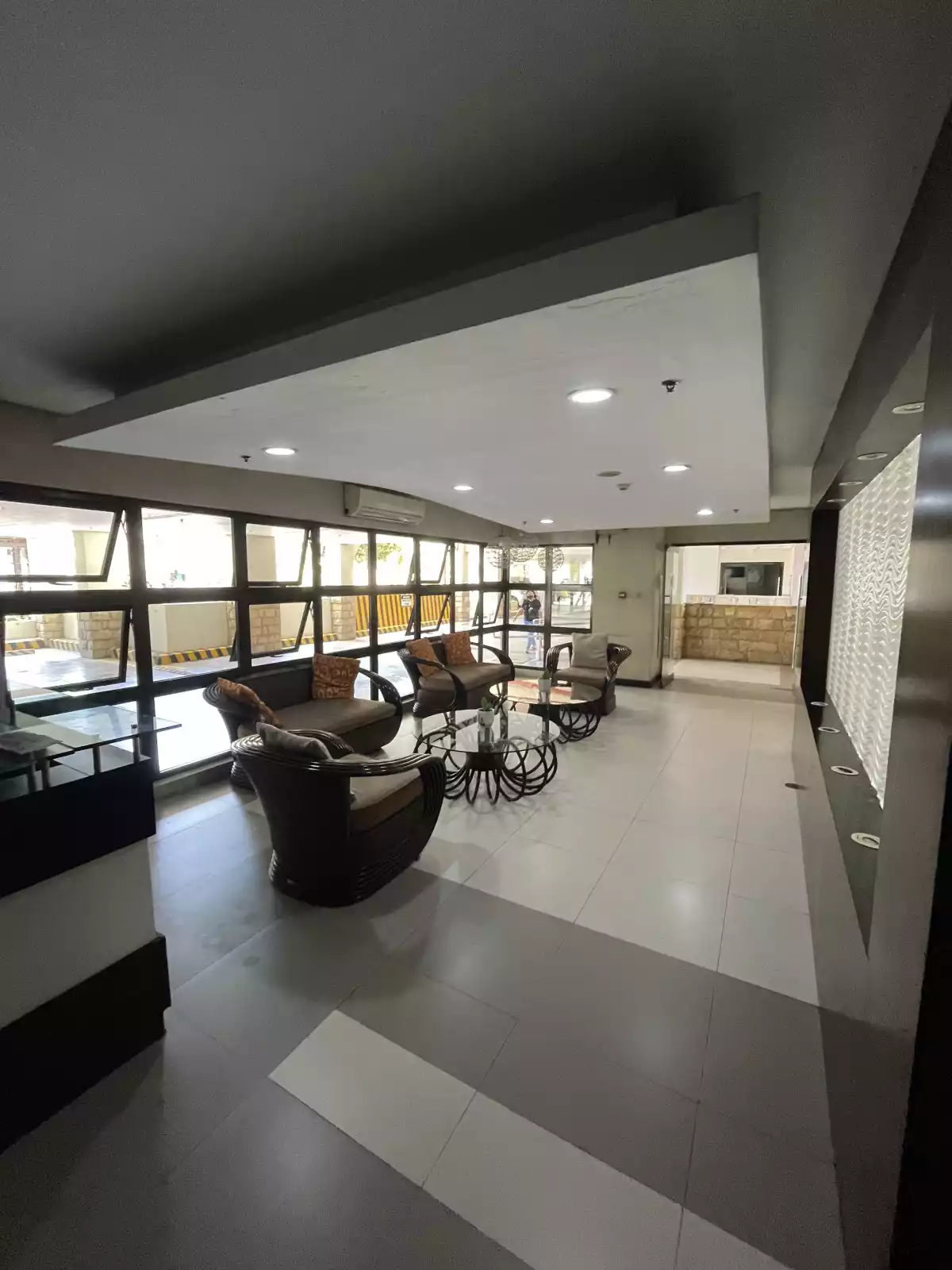 Open photo 11 of 13 — PRIME STUDIO SPACE IN PERSIMMON CEBU