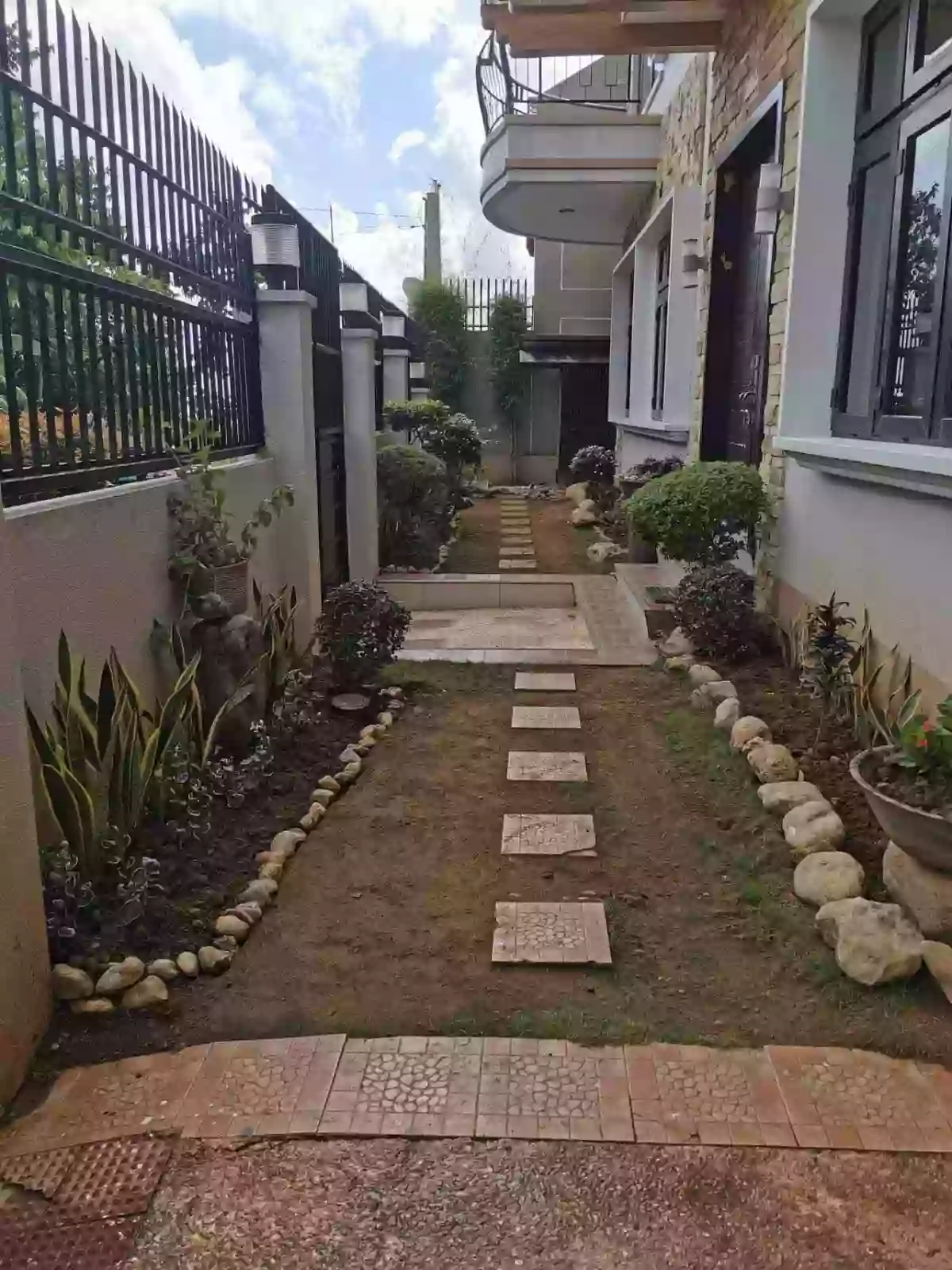 House and Lot (3 storey house @Pacific Heights's Subd.) — House and Lot in Talisay, Cebu, Philippines — Photo 4