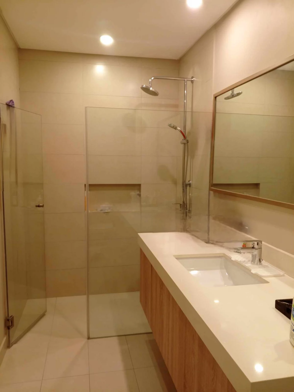3 Bedroom unit — 3 Bedrooms in Cebu City, Cebu, Philippines — Photo 5